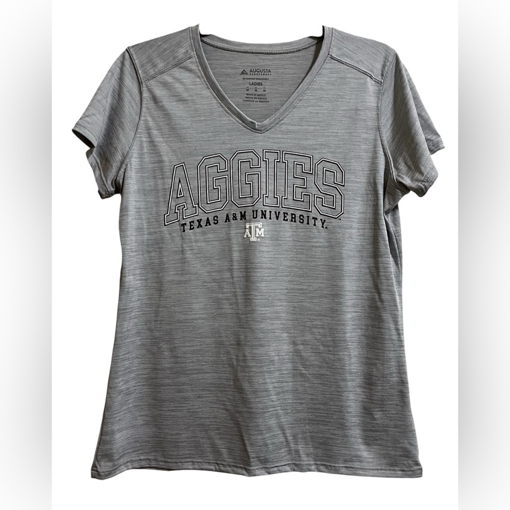 Texas A&M University Aggies V-Neck Tee Shirt Women’s Size Medium